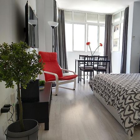 Amplio Estudio,Vista Mar Y Montana, A Pasos Del Centro Torremolinos Exterior foto